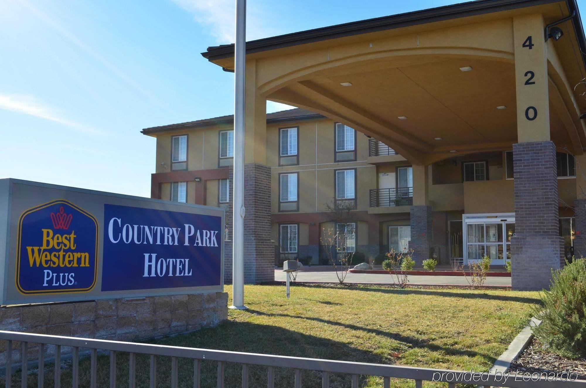 Best Western Plus Country Park Hotel Техачапи Екстериор снимка